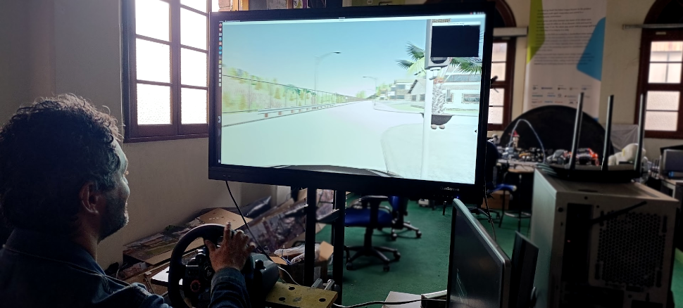 Expert driving setup with Logitech G-driving wheel in CARLA simulator